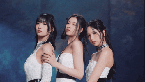 mina-sana.gif
