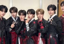 Close Your Eyes’ın Çinli bir üyesi var ama tüm grup hanbok giymiş