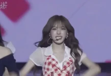 Red Velvet ‘Dumb Dumb’ canlı performansıyla çıtayı yükseltti HQG0mD9XUAA5ASP